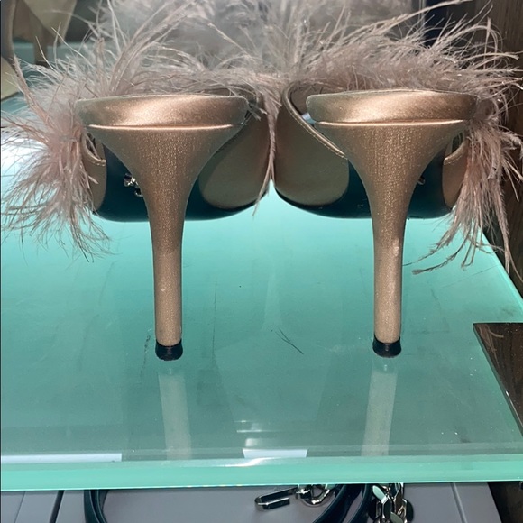 Prada feather heels - Picture 10 of 10